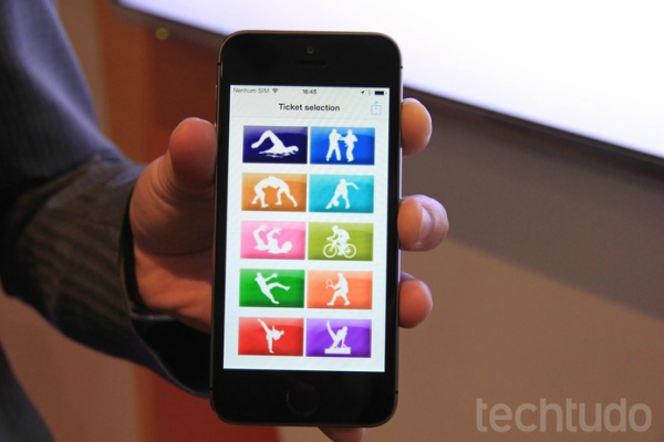 App que funcionará em conjunto com televisores nos eventos para encontrar o setor e o assento (Foto: Reprodução/Anna Kellen/TechTudo)